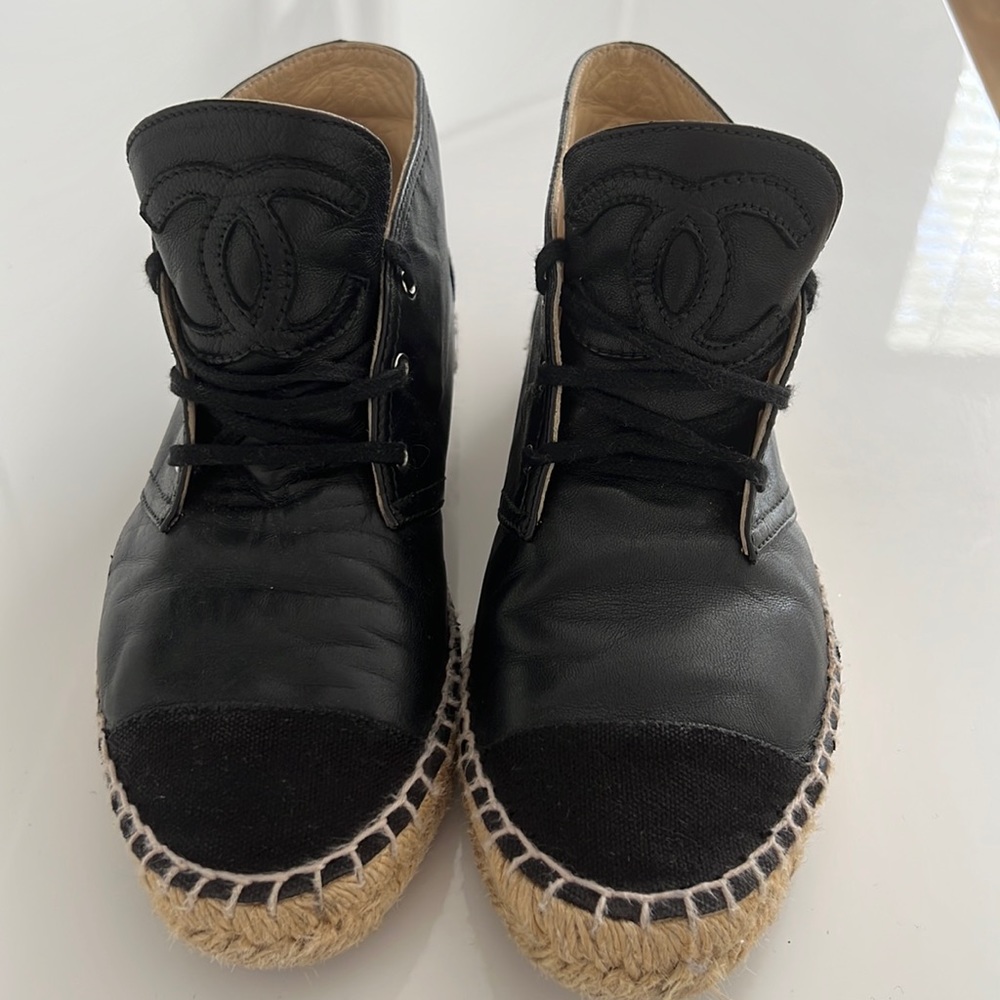 💯 authentic Chanel espadrille high tops